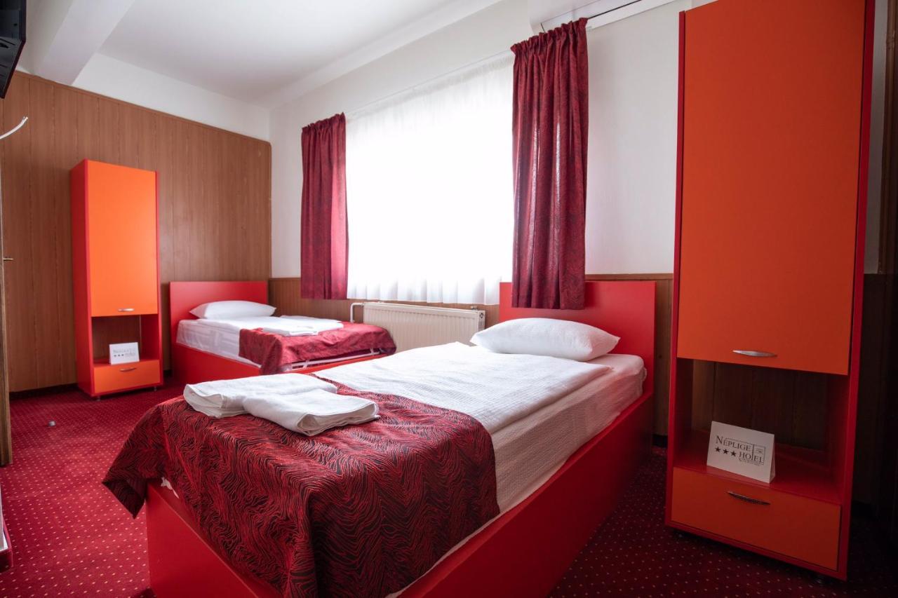 Nepliget Hotel