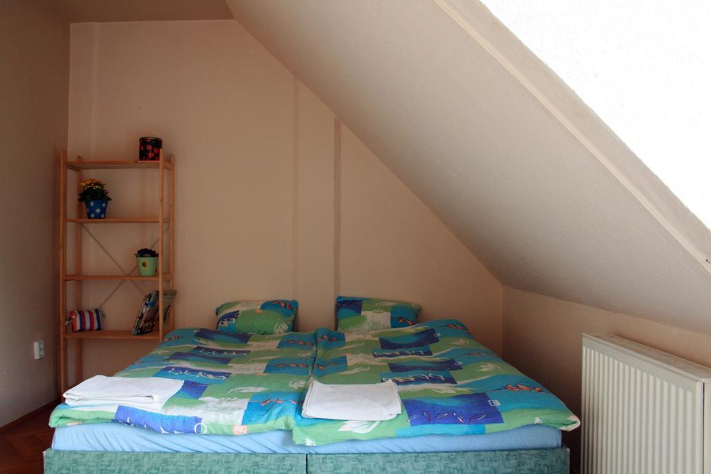 Just Like Hostal