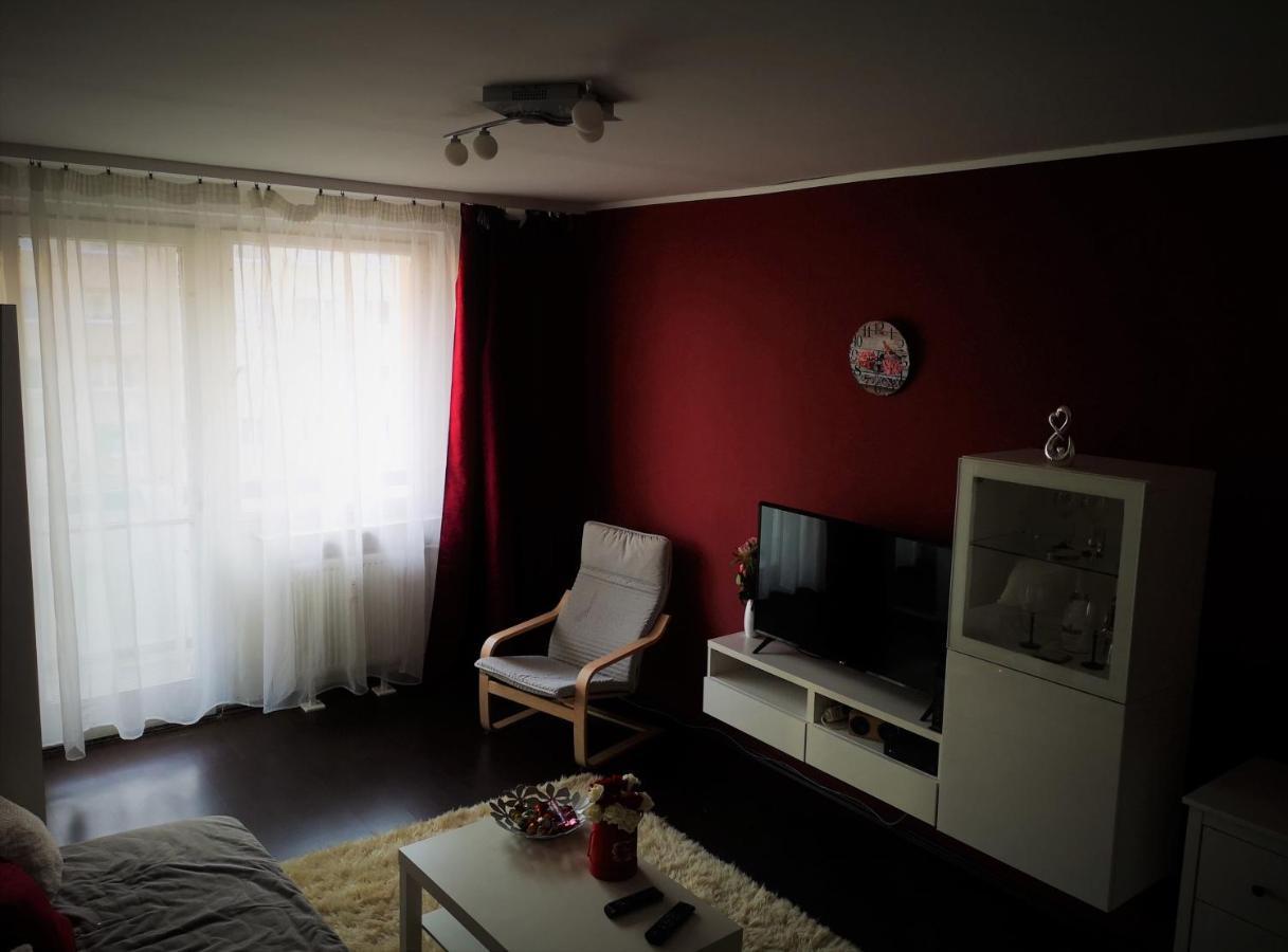 Erdokeruelo Apartman Lejlighed *