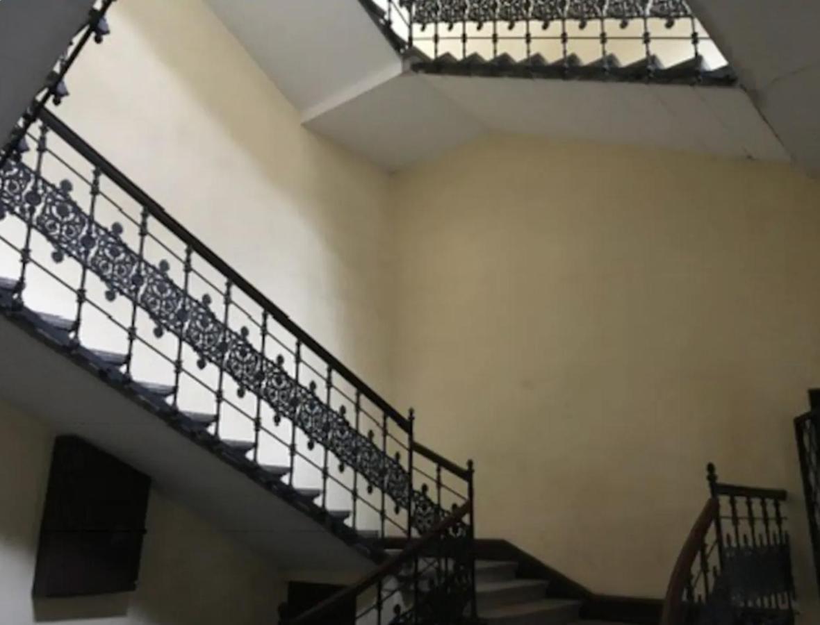 Award Winning Luxury Studio In The Heart Of In Historical Building Apartment Budapest