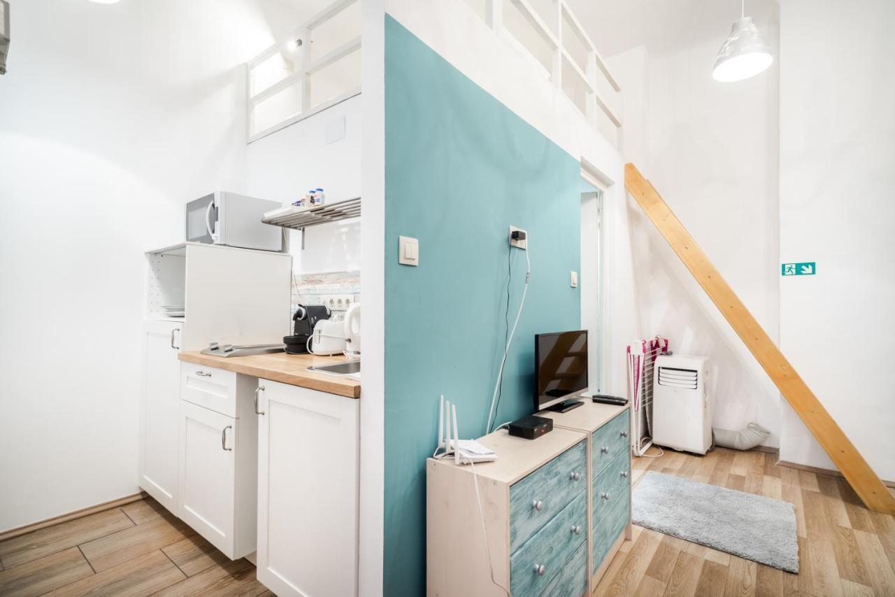 Bpr Rainbow Design Apartment *