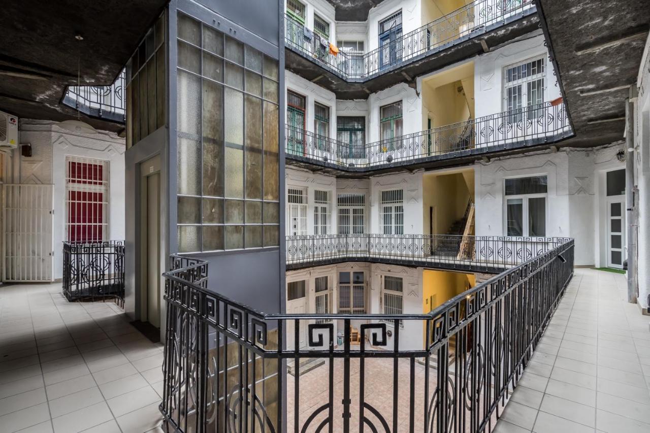 Bpr Rainbow Design Budapest