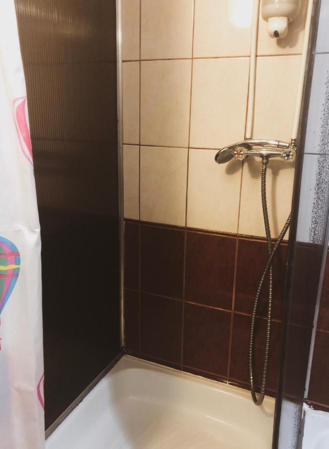 Apartamento Whole Basement Former Pub3 For Bachelor / Bachelorette Party *