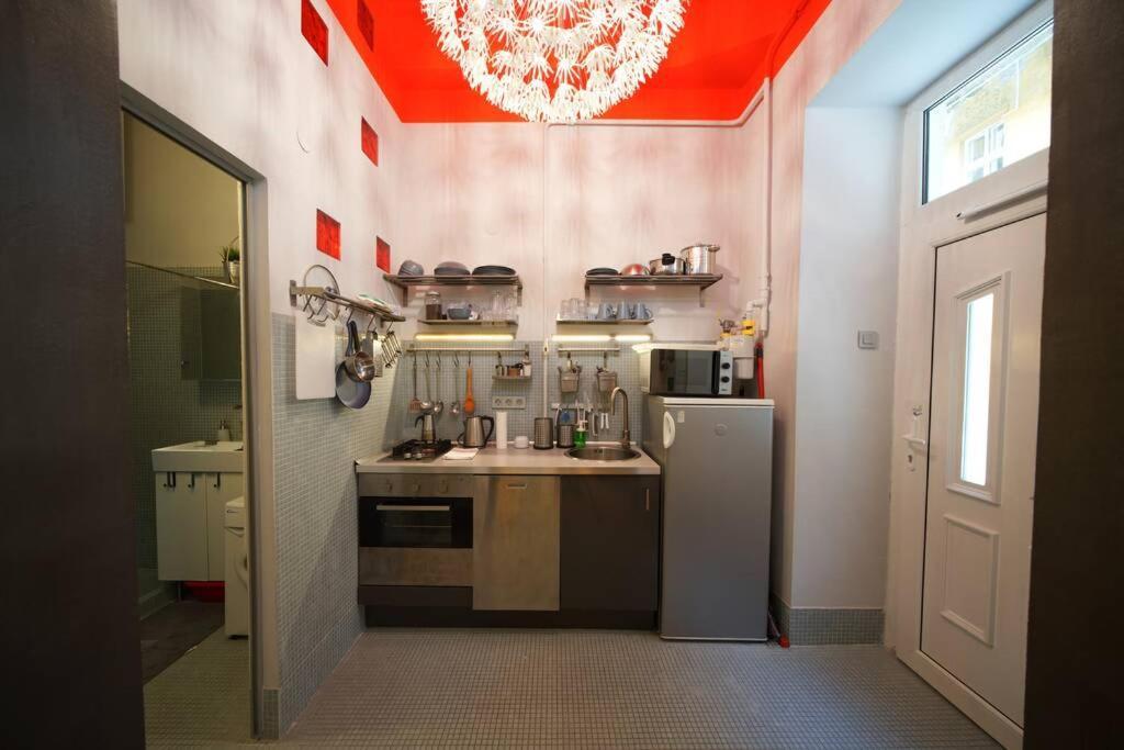 Sip Street Loft Studio In The Ruin Bar District Appartamento Budapest