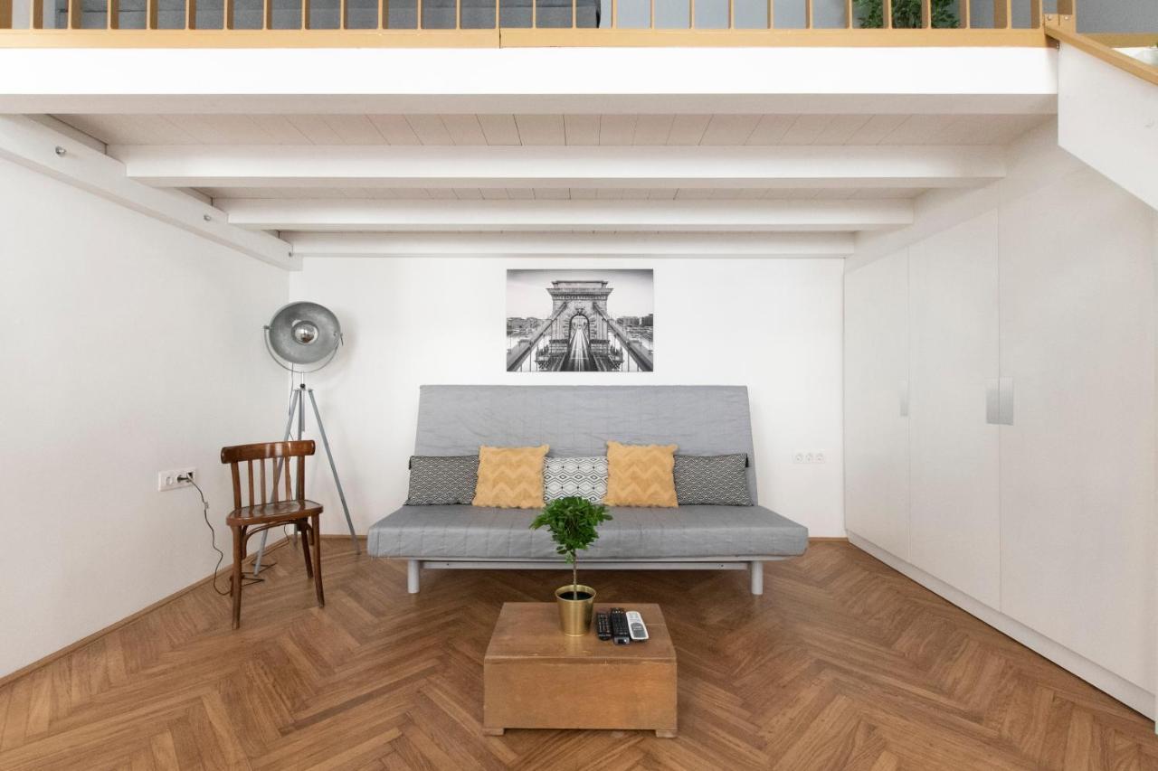 Standard By Hi5 - Rakoczi 23 Budapest