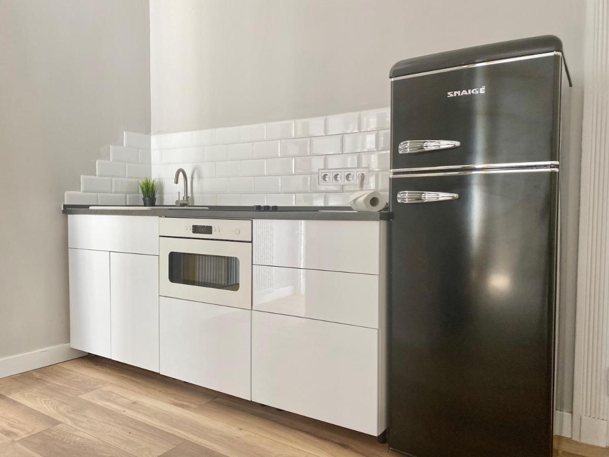 Standard By Hi5 - 2 Bedroom In The Center *