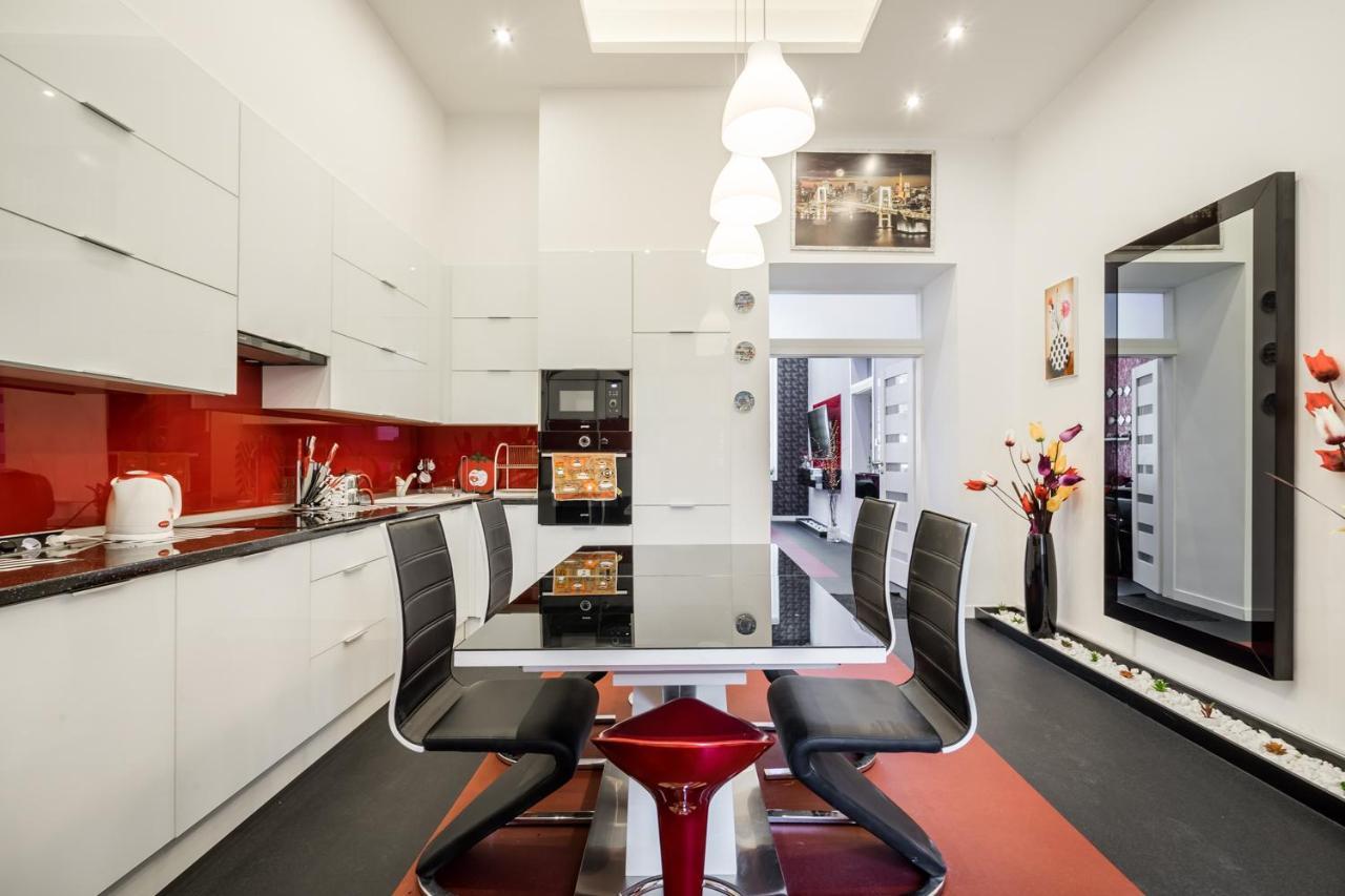 Apartment Red Passion Deluxe At Gozsdu *