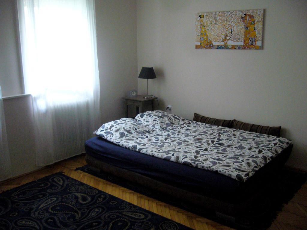 Apartment Away