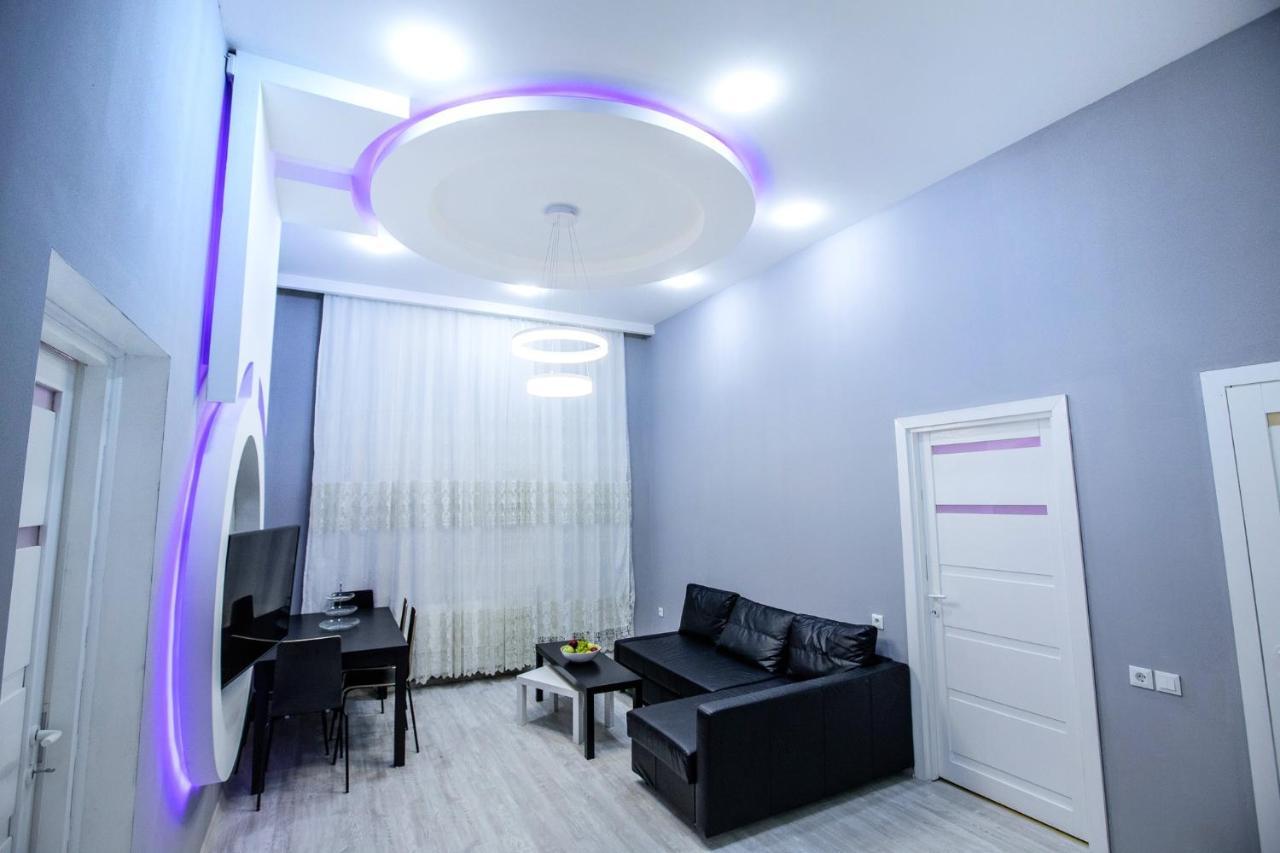 Apartment Luxury Ambiance Residency 4Br-2Ba
