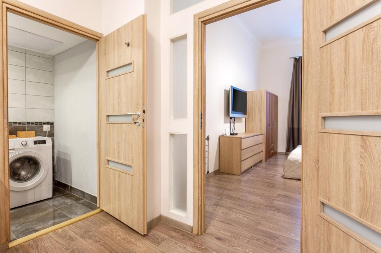 Goldcentral - Stylish - Wine Tasting Access Apartamento