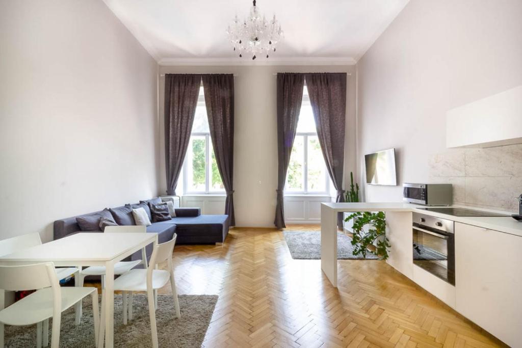 Luxury Lisbeth Apartman Budapest Apartment