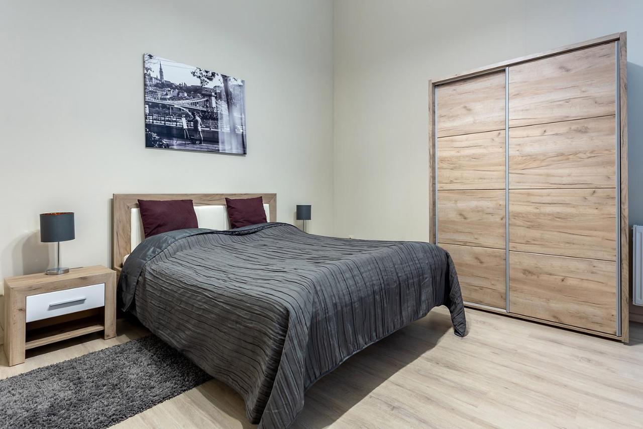 Goldcentral Akacfa Apartament Budapeszt