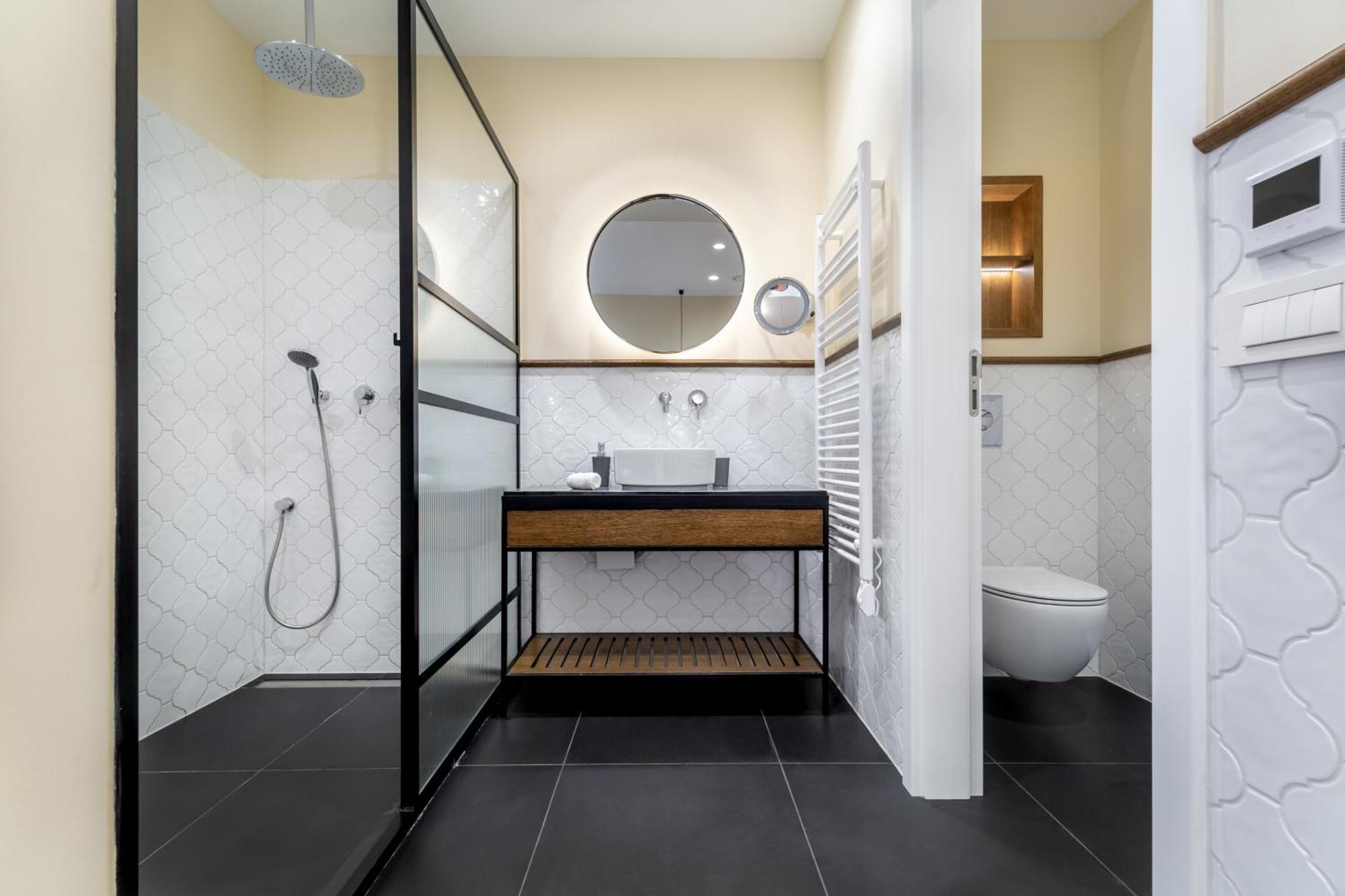 Hotel Eye- Boutique Suites, By Bqa 3*