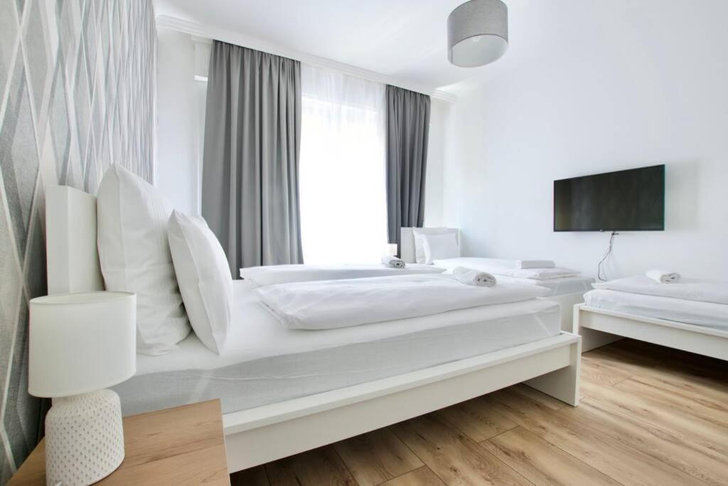 Premium By Hi5-vaci Str. 3 Bedroom *