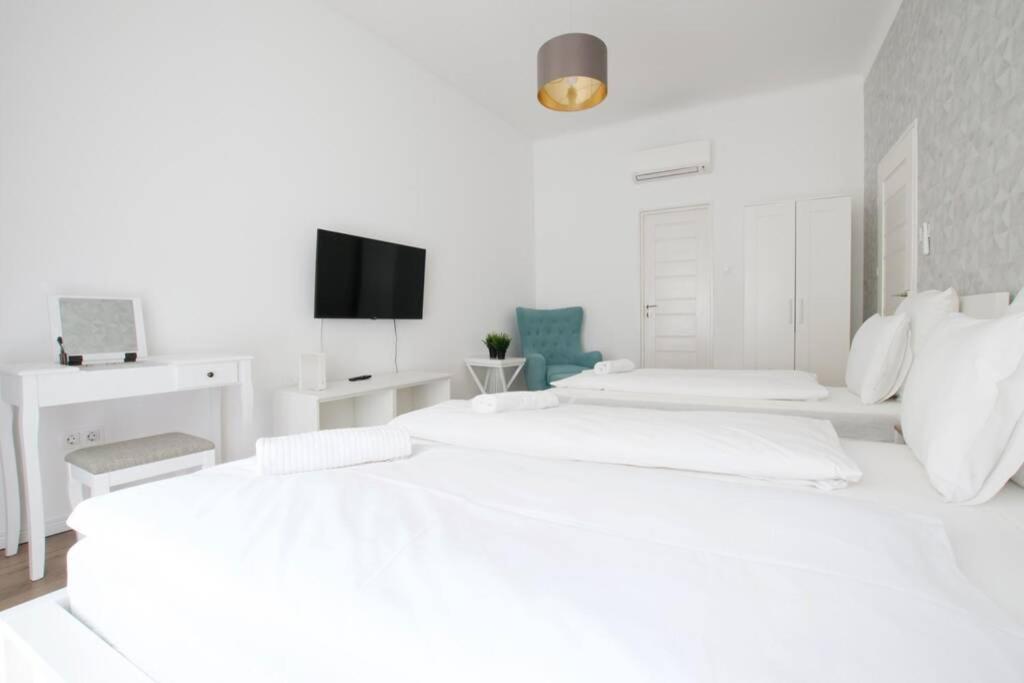 Apartamento Premium By Hi5-vaci Str. 3 Bedroom *