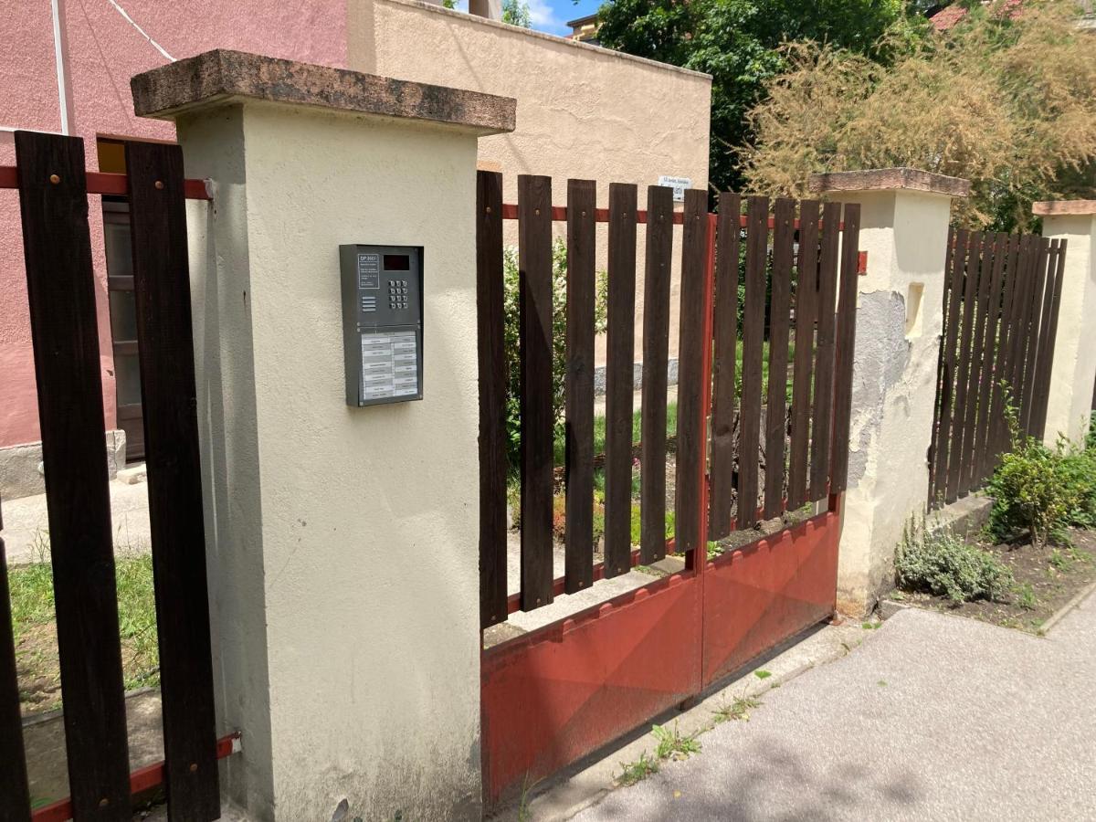 Lejlighed Roland Apartmant Zuglo *