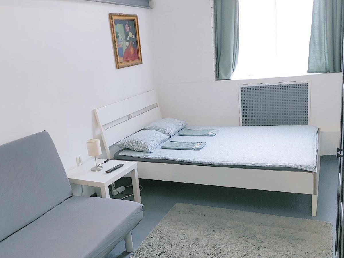Pensjonat Sleepover Center Guestrooms 3*