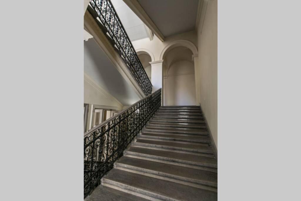 Your Gorgeous And Spacious Dream Free Parking Budapest