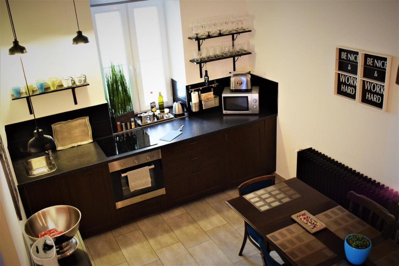 Apartment Your Gorgeous And Spacious Dream Free Parking
