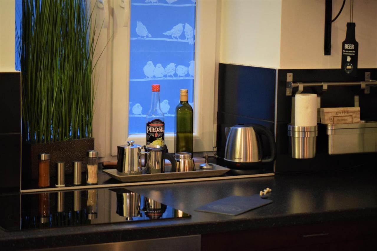 Your Gorgeous And Spacious Dream Free Parking Apartment *