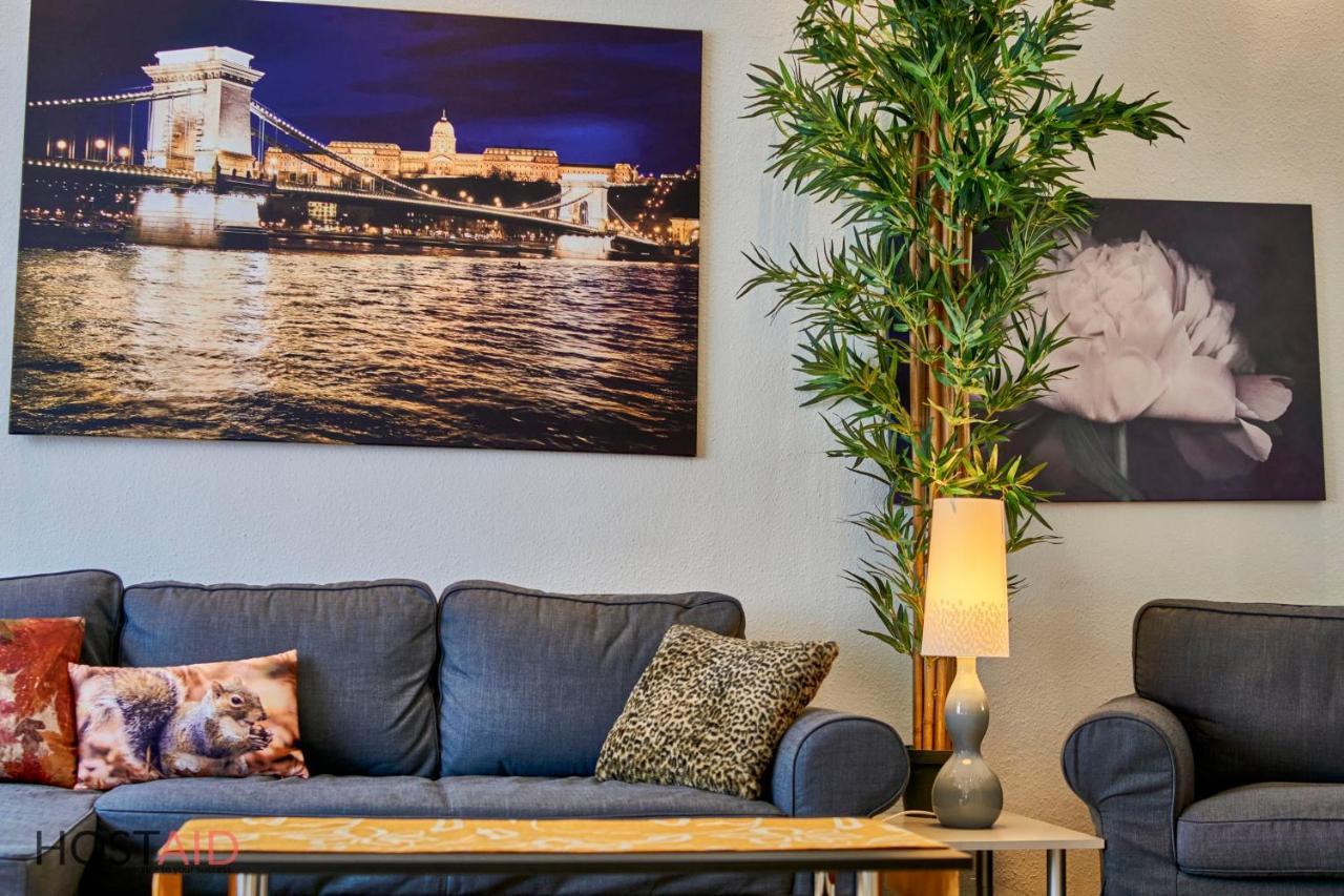 Apartament M52 - Hostaid *