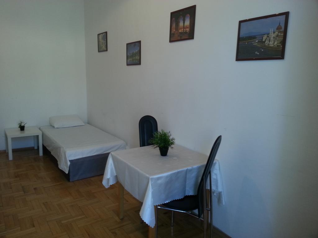 Hostel Caterina Private And *