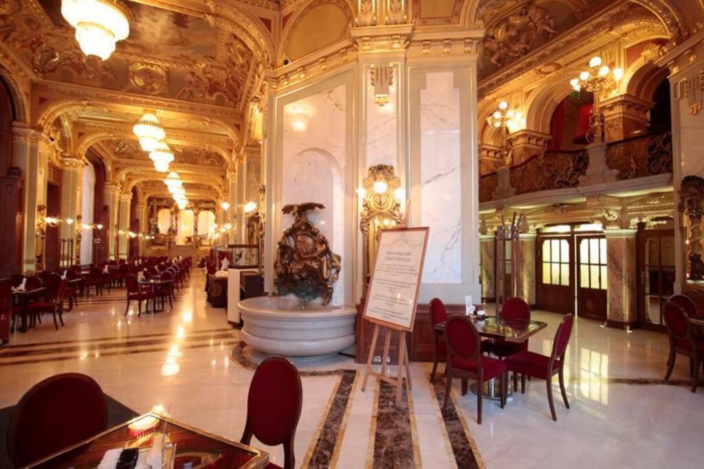 Contemporary Hidden Gem Art-deco *