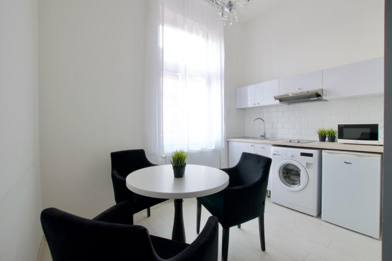Premium By Hi5 - Astoria Square * Budapest