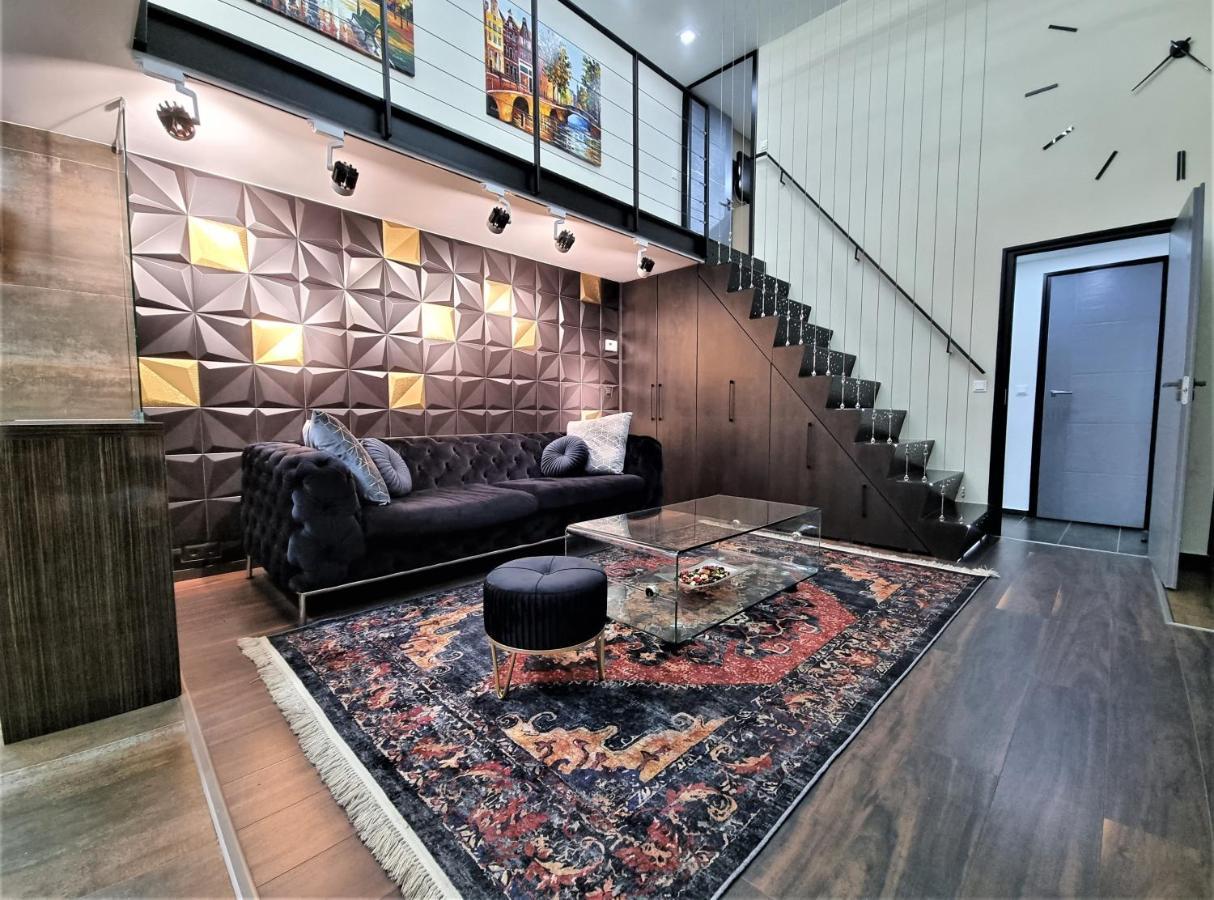 Goldcentral Art B6 Appartement