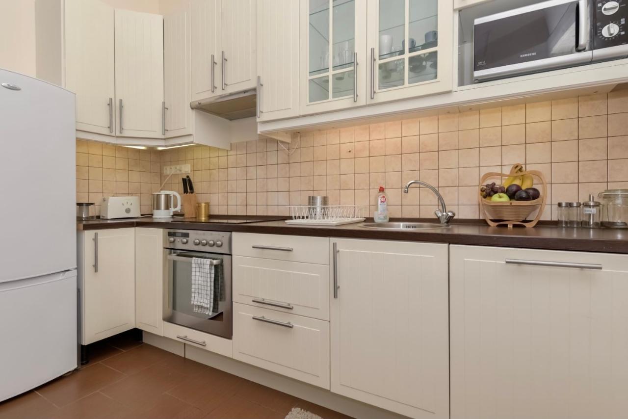 Corvina With Free Private Parking Apartment *