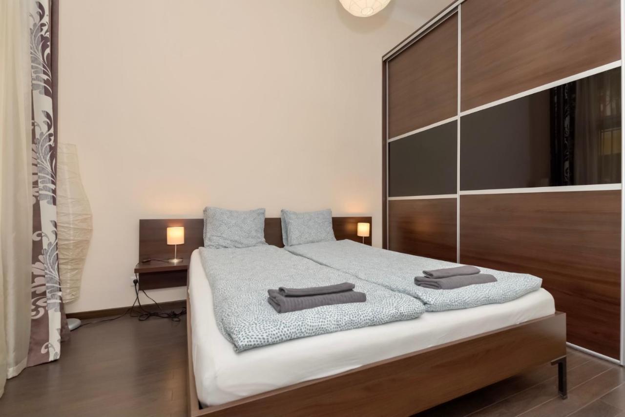 Apartment Corvina With Free Private Parking Budapest