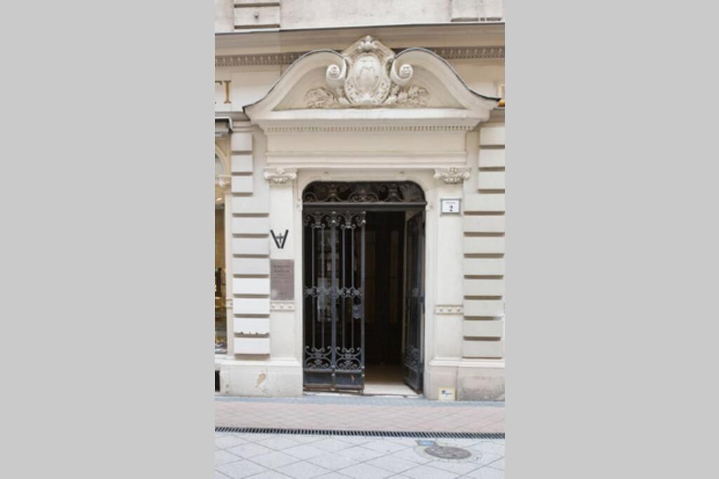 Artapart Luxury And Art In - A1 Apartamento