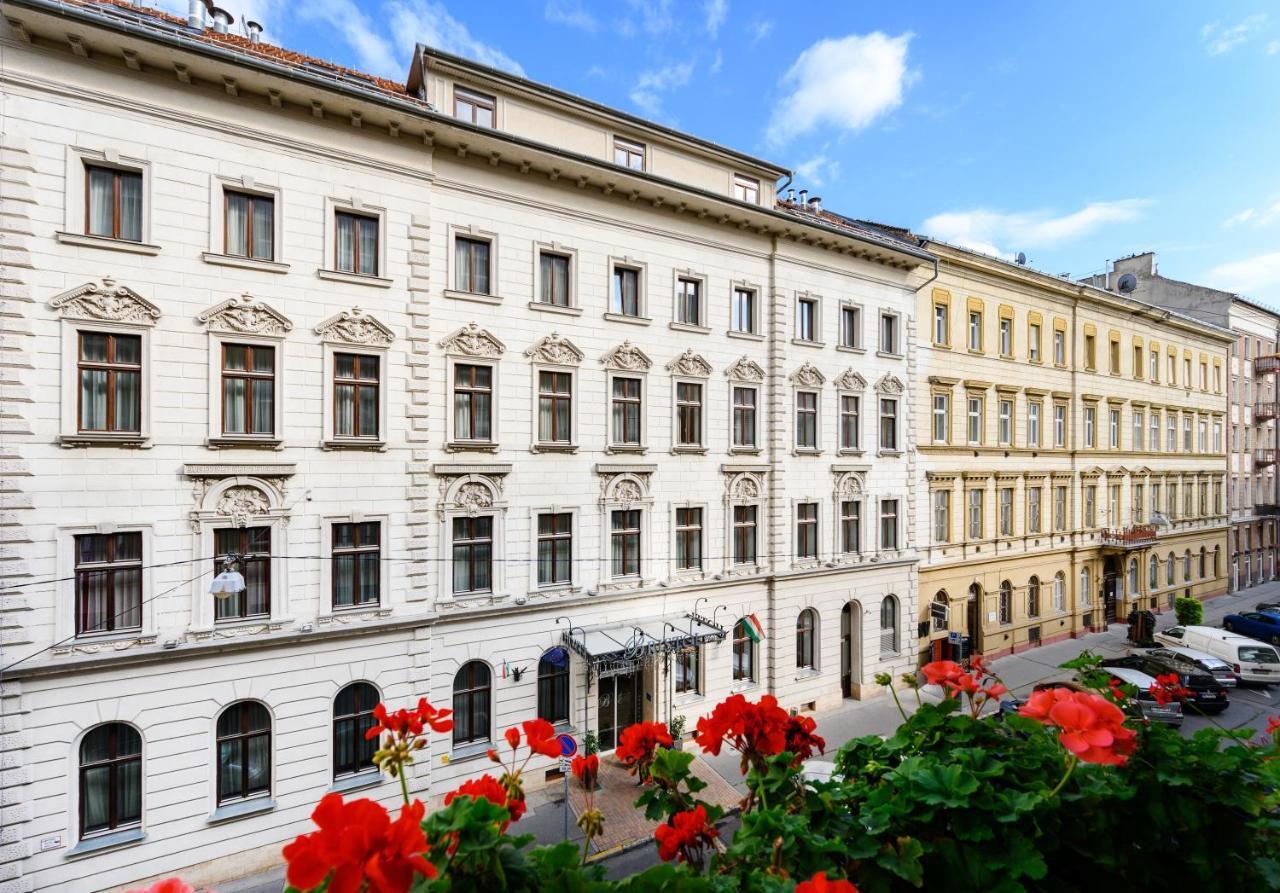 Hotel Bristol