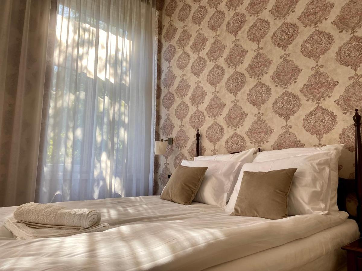 Opera16 Guestrooms