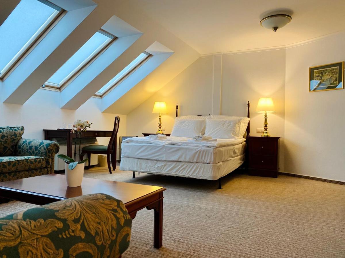 Opera16 Guestrooms Budapest