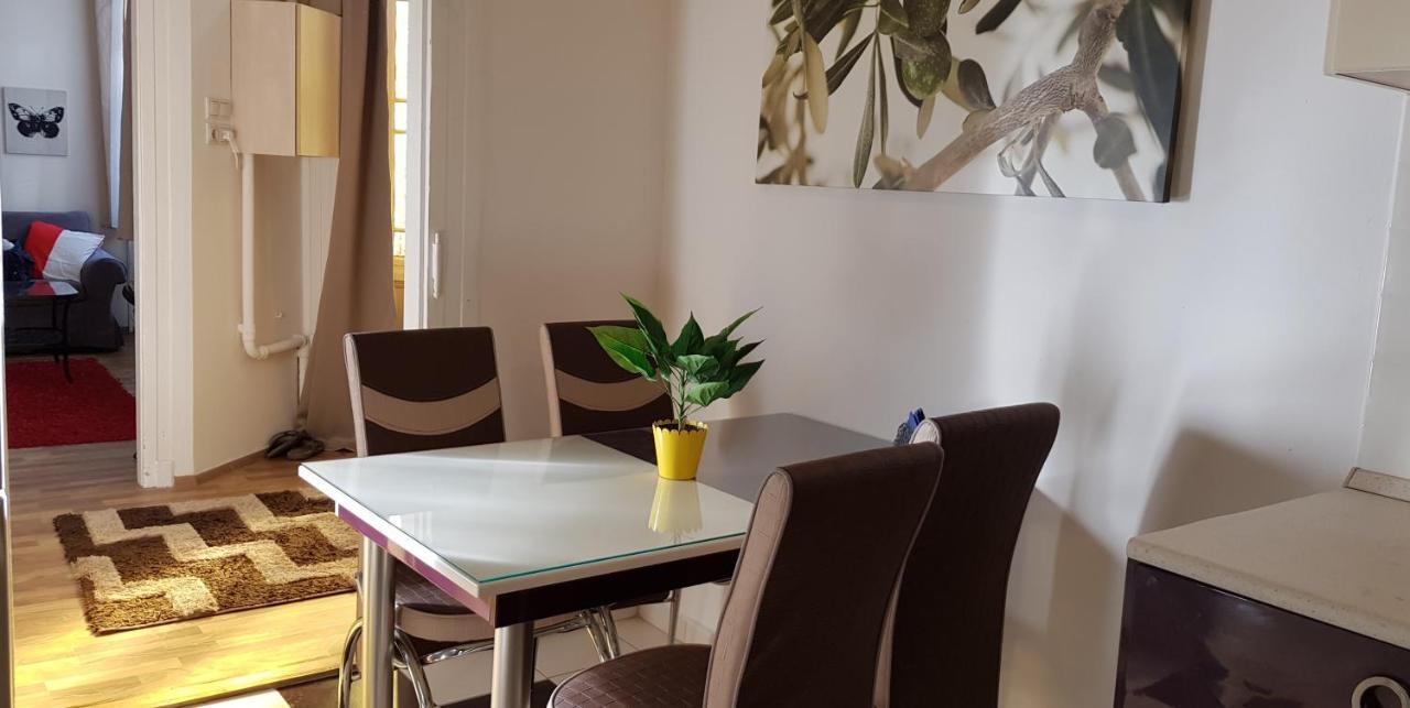 Center Royalty Apartment *