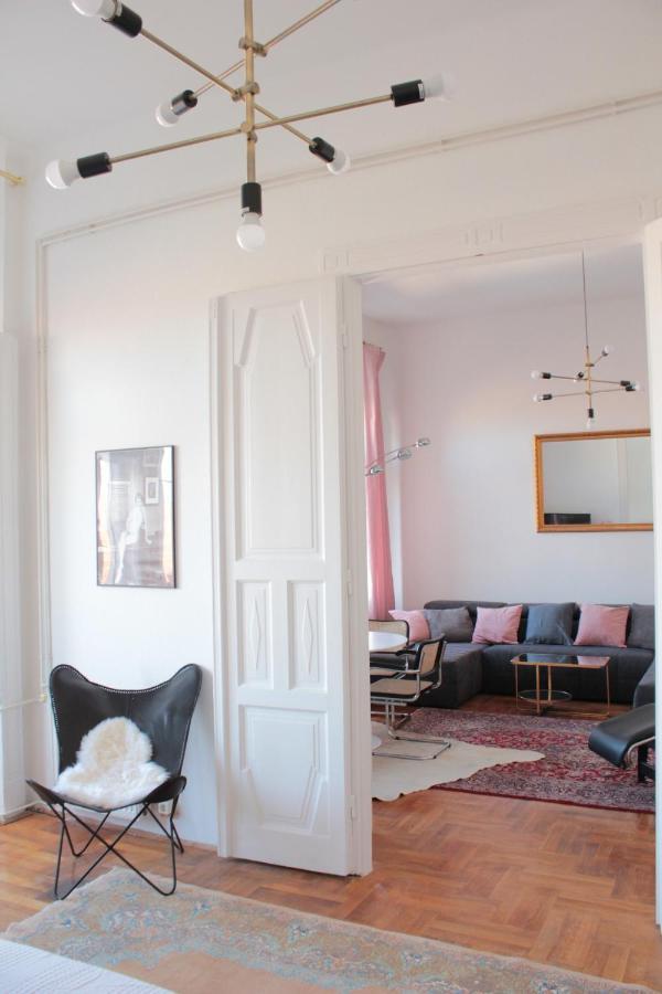 Apartament Allomas