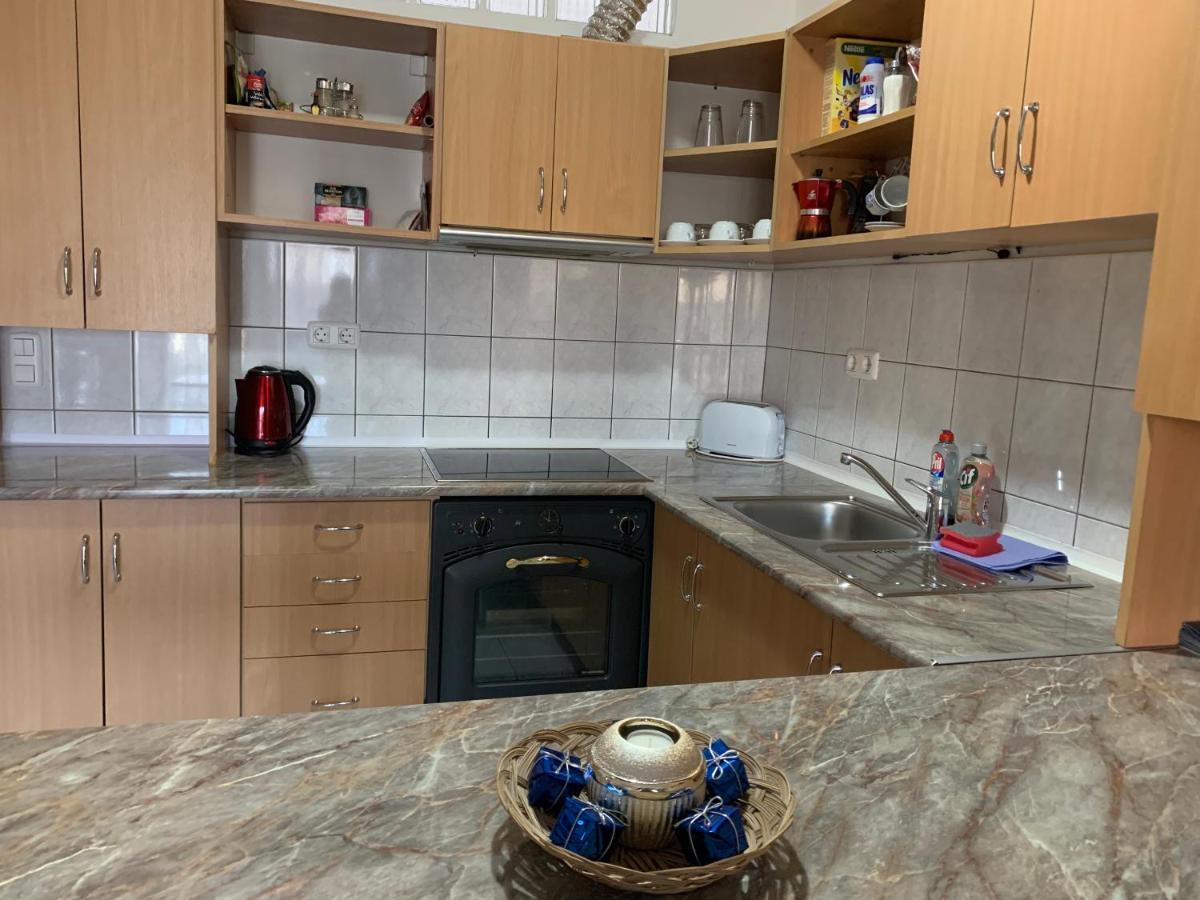 Liget Apartment, Terrace, Free Parking, Ac Appartement *