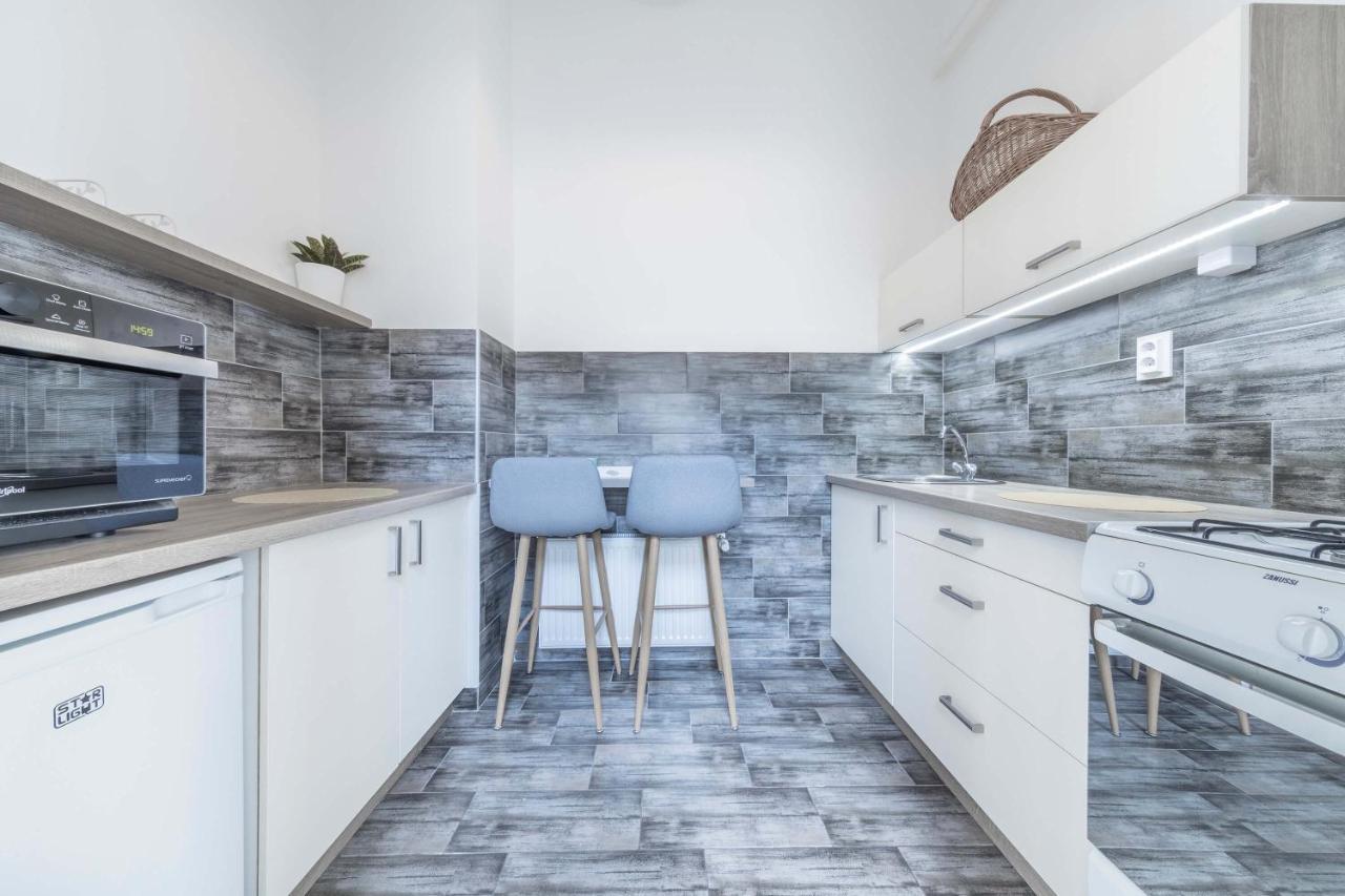 Souper Downtown-kiraly Street Apartment
