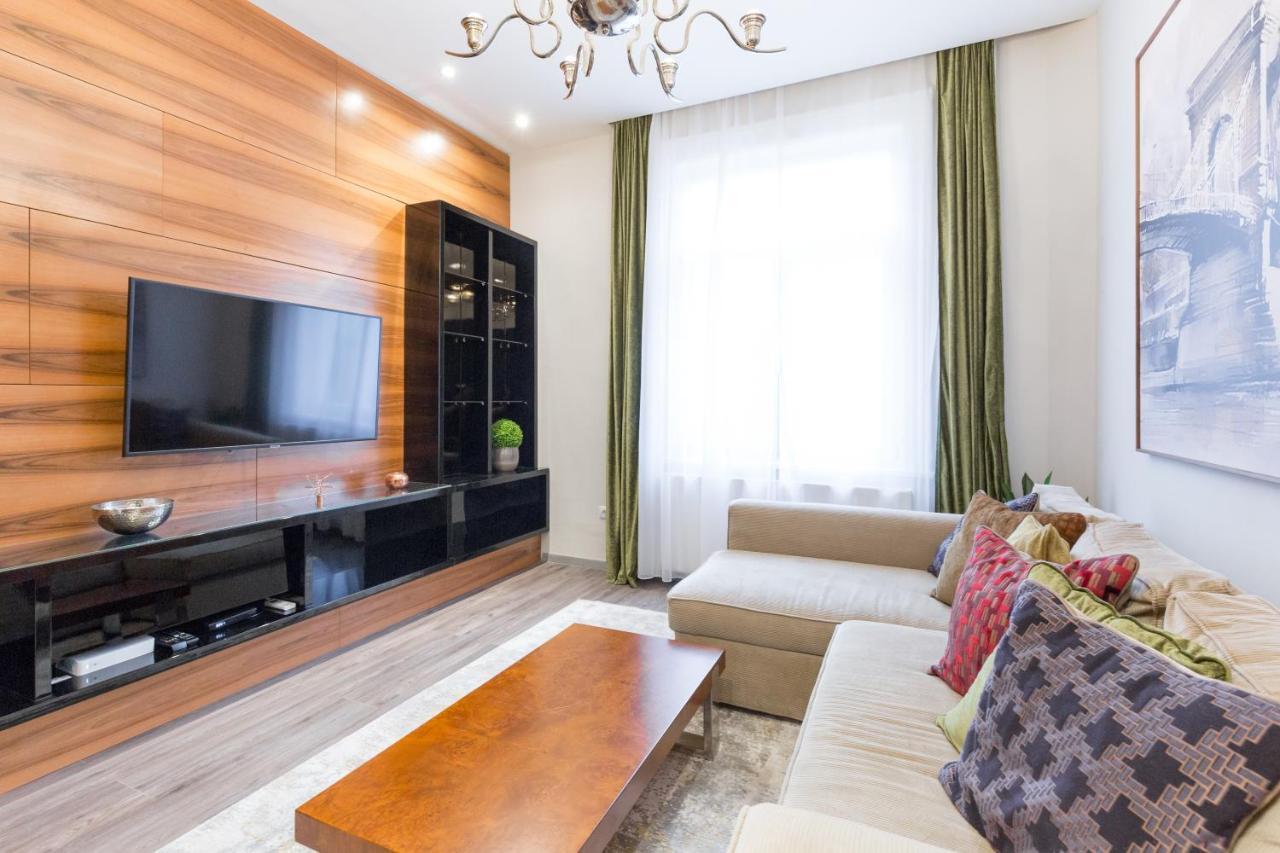 De Luxe In The Absolute Center Budapest