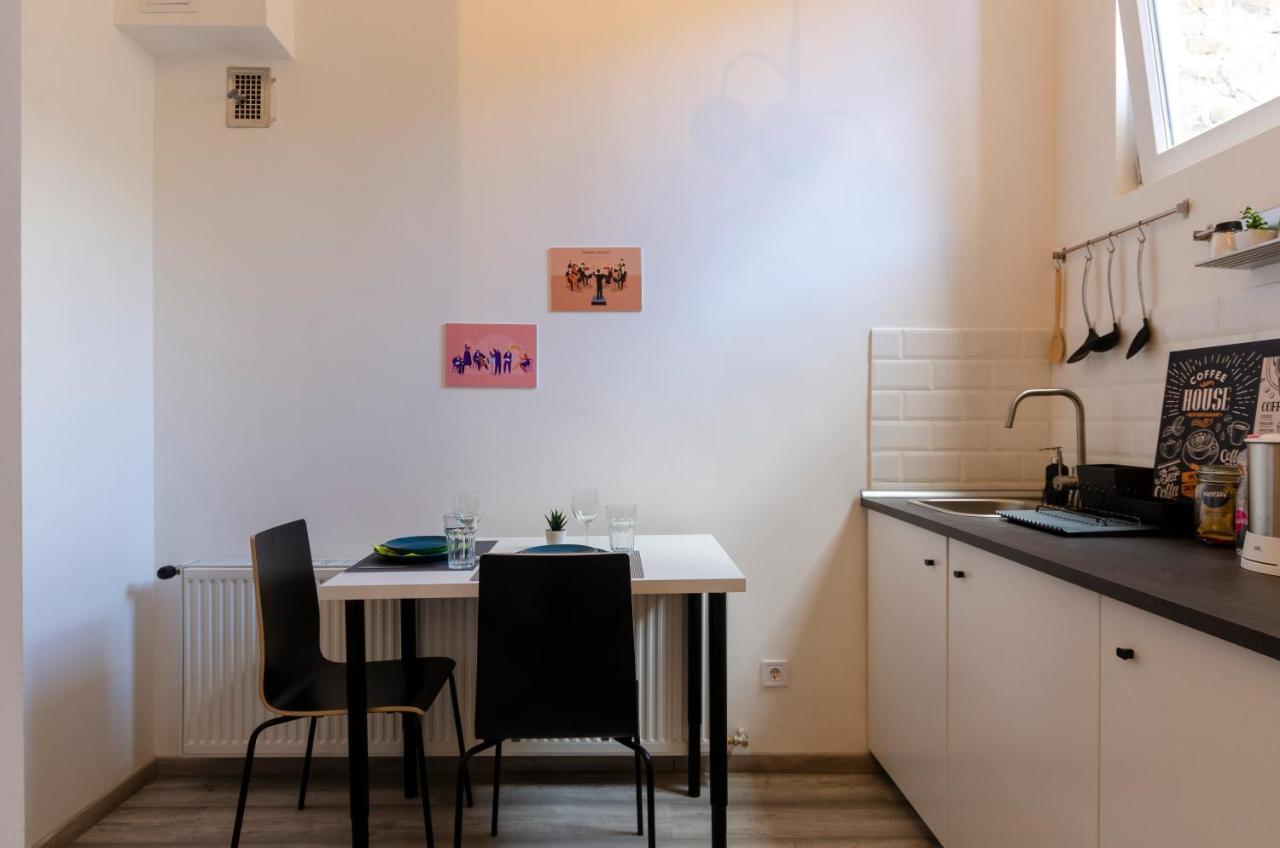 Bartok Aparthotel *