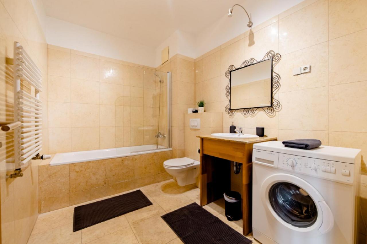 Apartamento Kazinczy-New Development-French Balcony Budapest