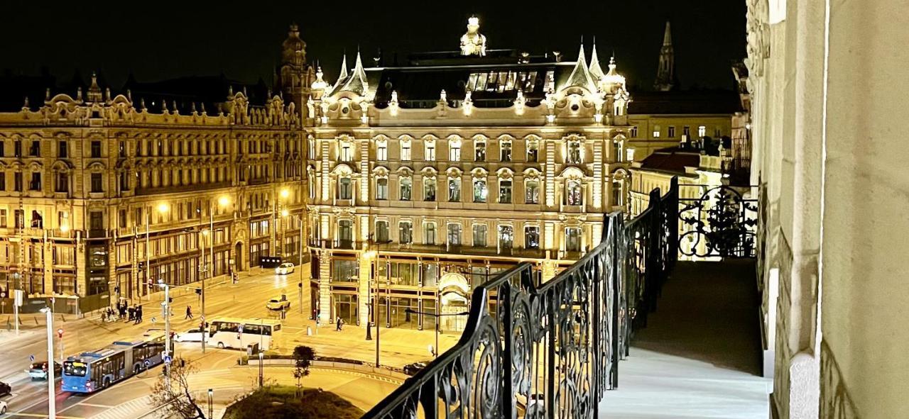 Lägenhet Luxury Penthouse In Downtown