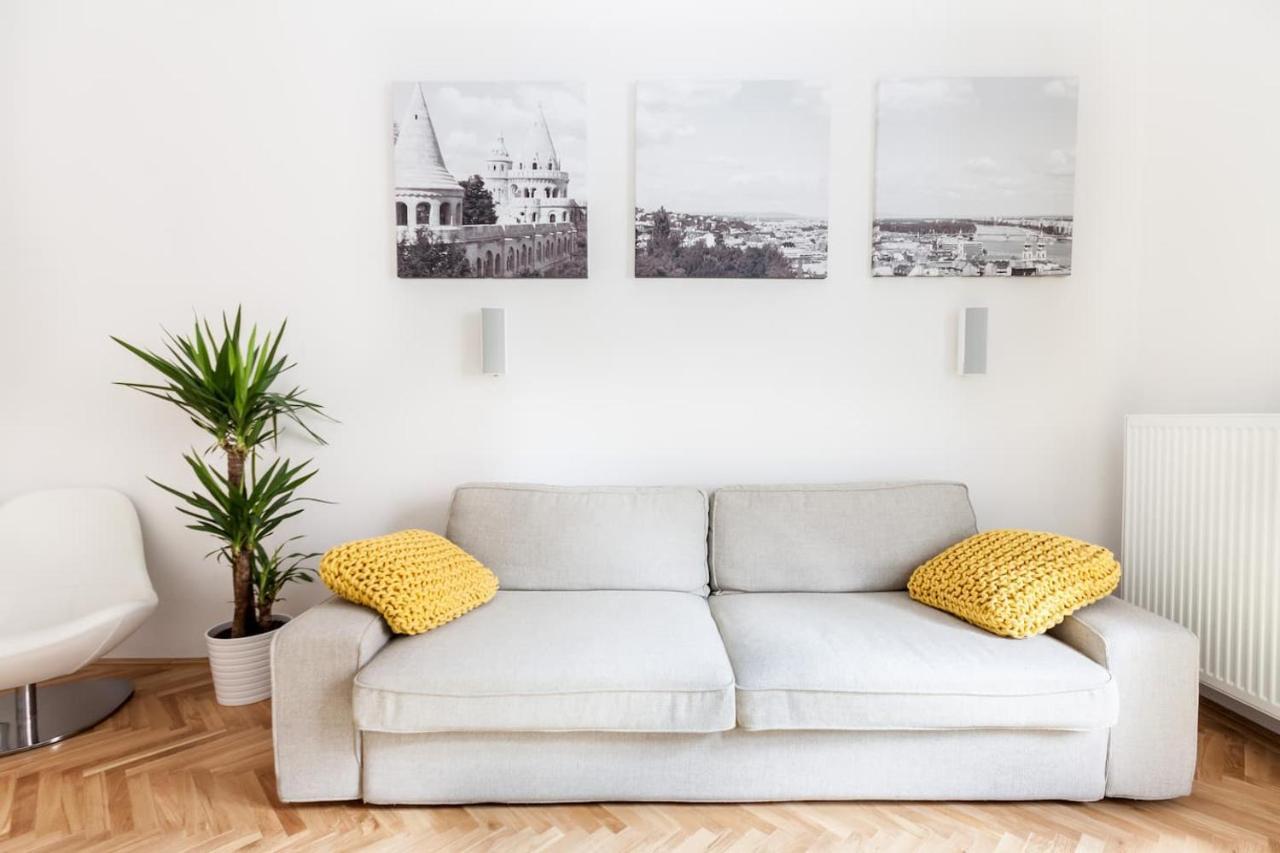 Lägenhet Bpr Sophisticated Astoria With Balcony Budapest
