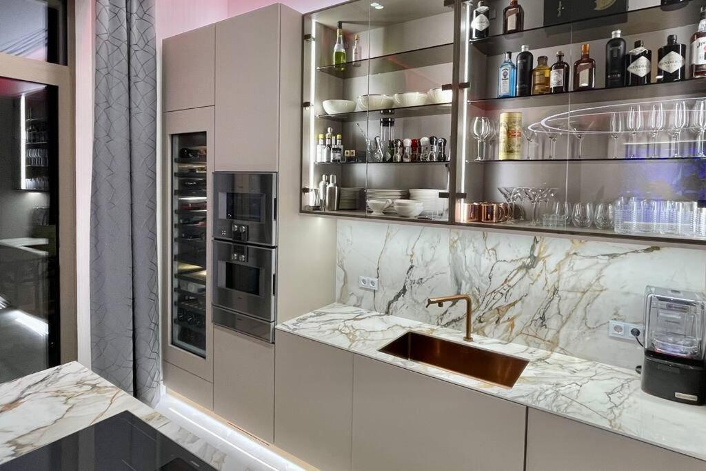 Lägenhet Luxury Penthouse In Downtown *