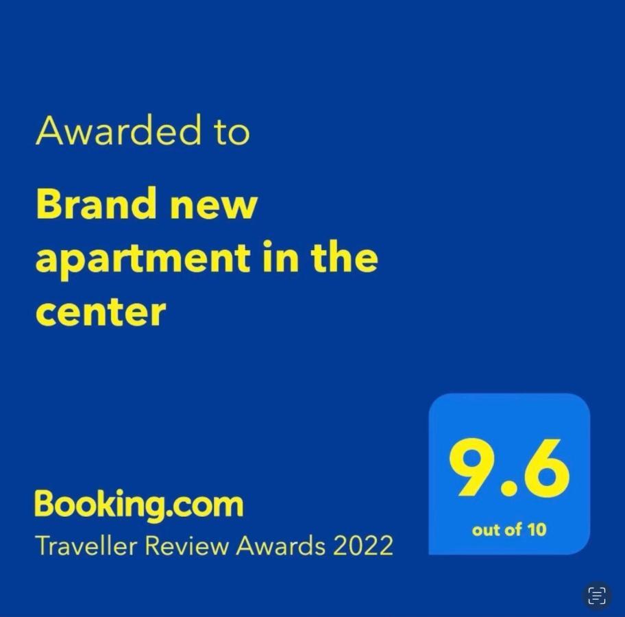 Brand New In The Center *