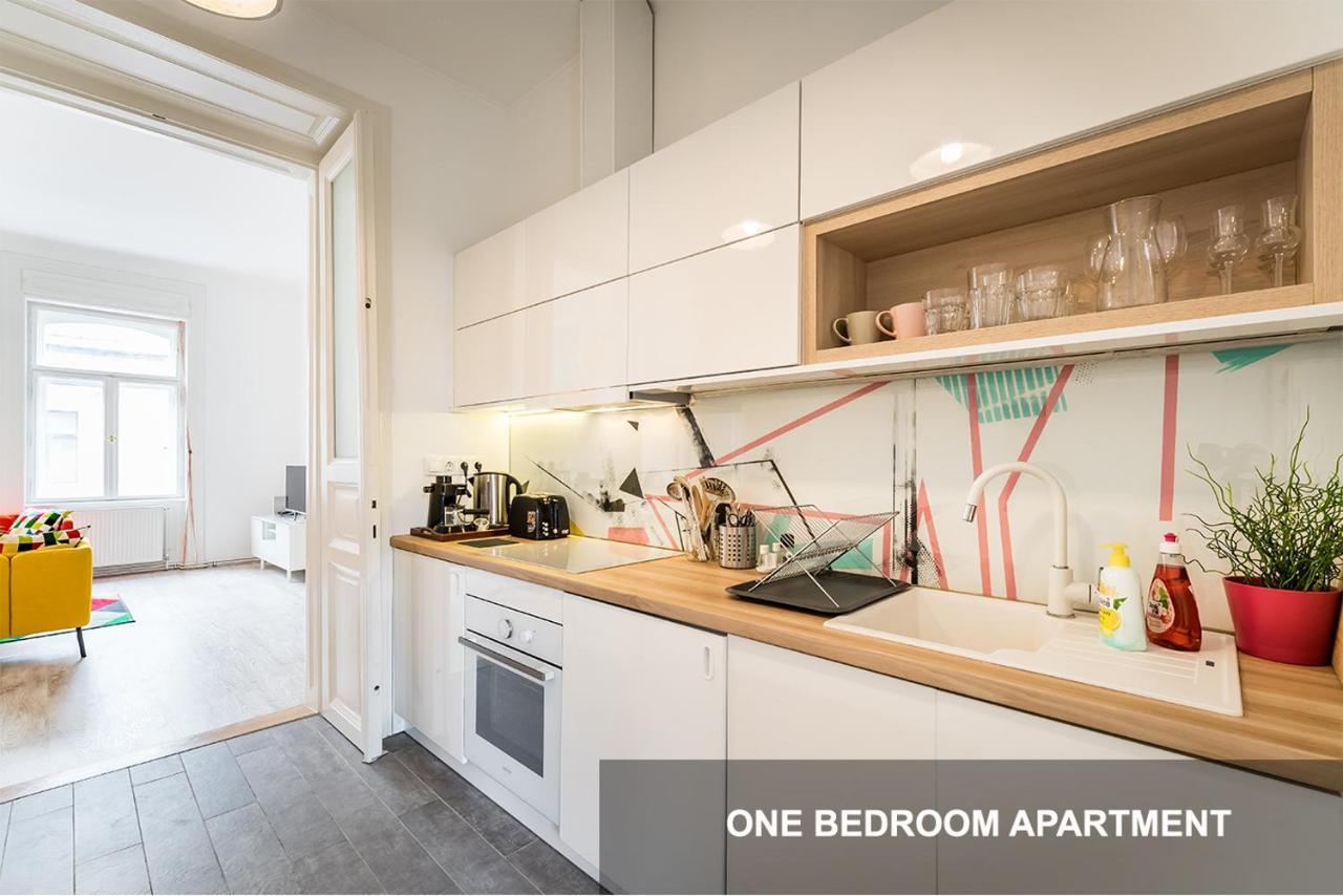 Bpr Art Of Rainbow Apartment Budapest