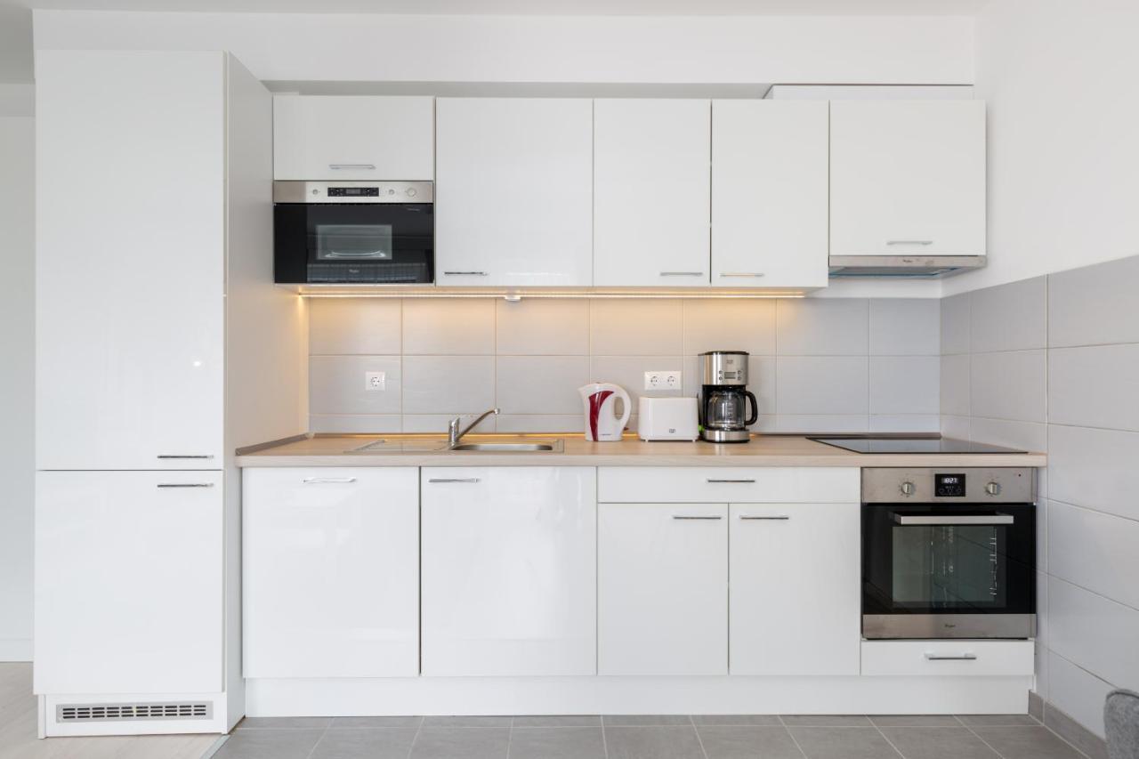 Downtown Residences Leo - Ac, Elevator, Terrace Apartment