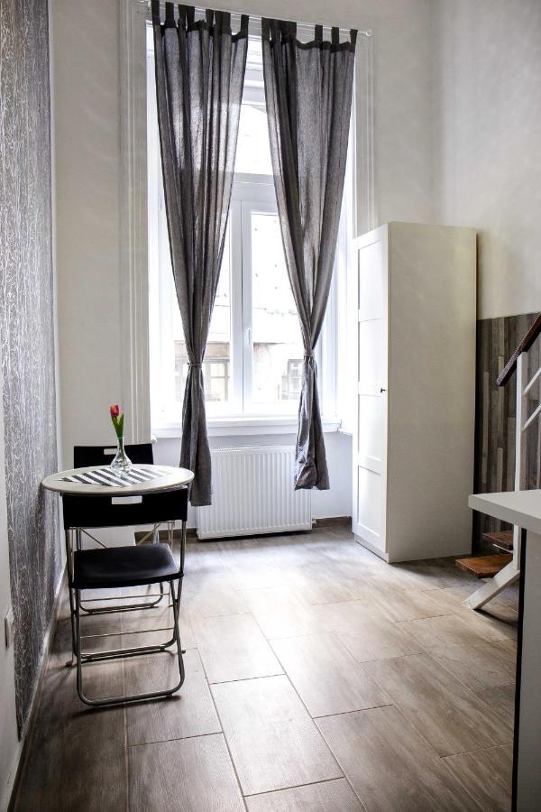 Appartement Centre Loft Next To Synagogue Boedapest
