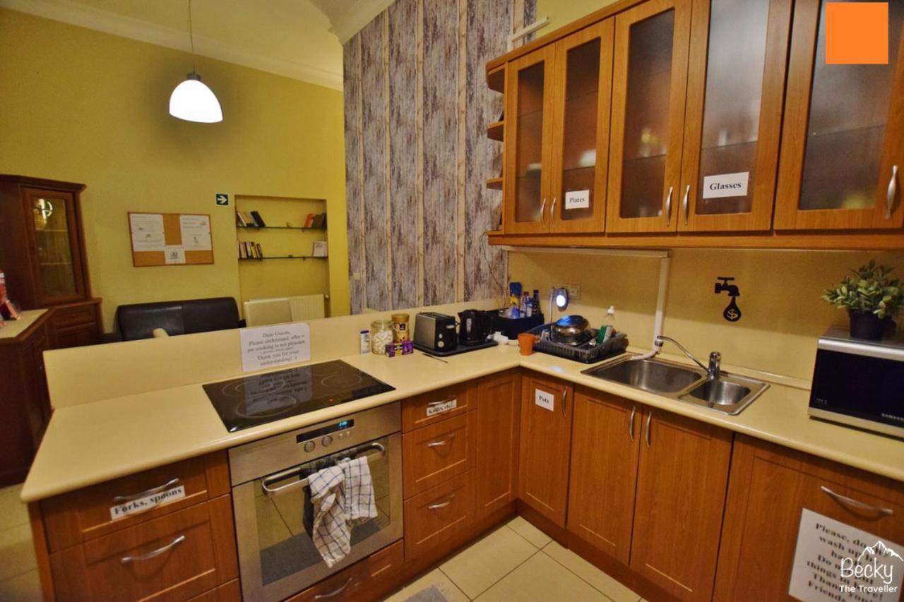 Hostel Friends Hostel&apartments *